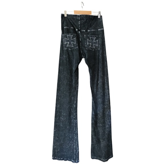 T Party Black Mineral‎ Wash Flare Yoga Pants Fold Over Waist Womens L Cross Back - Picture 3 of 14